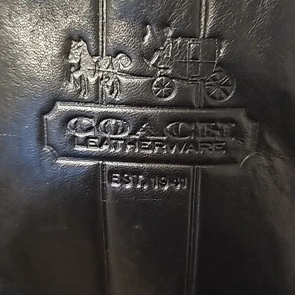 Coach crossbody purse - Picture 4 of 8